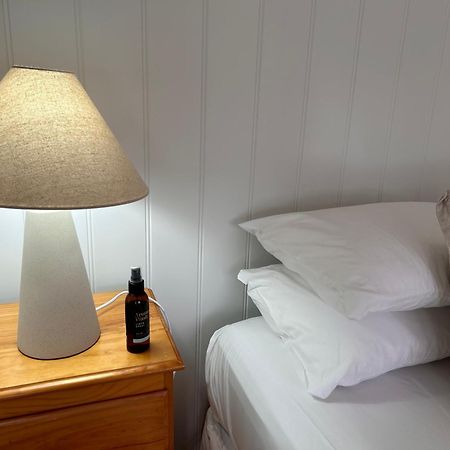 Nest - Charming, Comfortable Coastal Villa 포트페어리 외부 사진