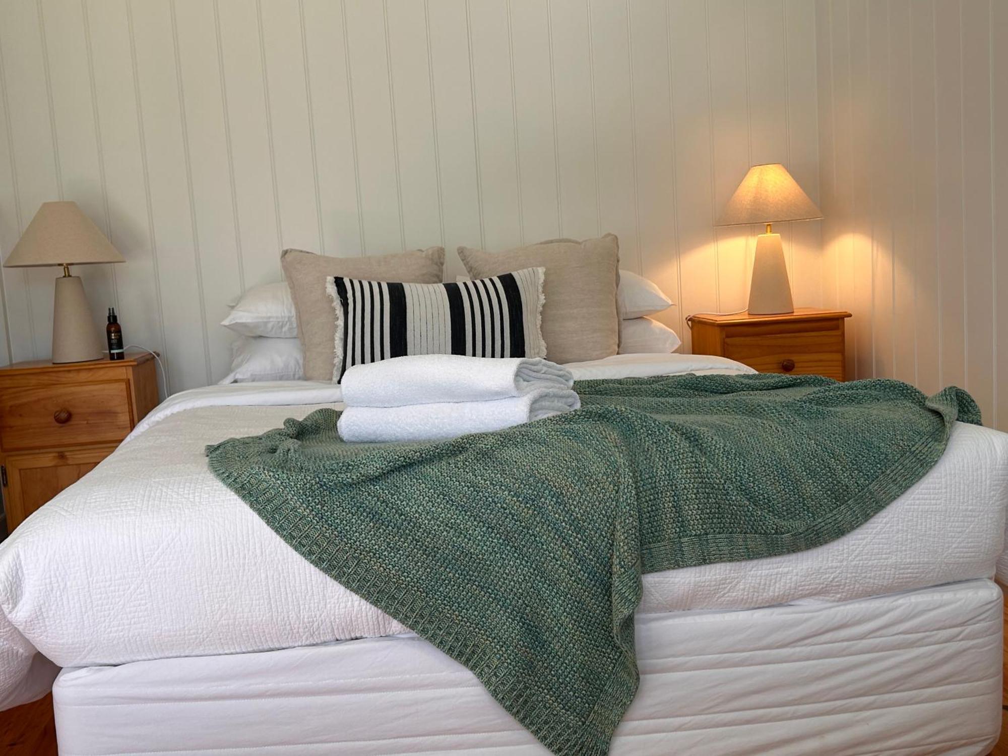 Nest - Charming, Comfortable Coastal Villa 포트페어리 외부 사진